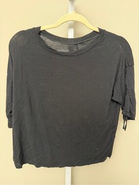 Adore Me Black Relaxed Short Sleeve Tee size S